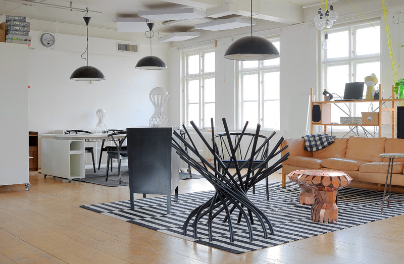 Plats i litet kreativt kontorskollektiv i charmiga Gårda.
