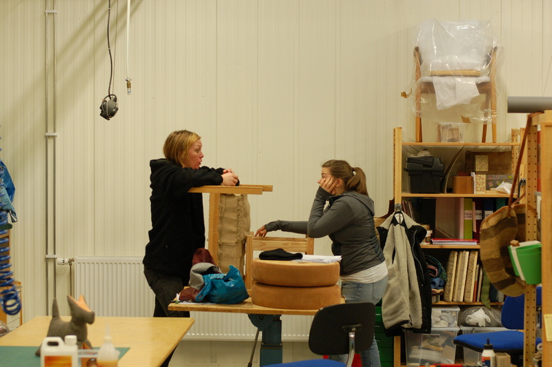 Stenebyskolan söker möbeltapetserare