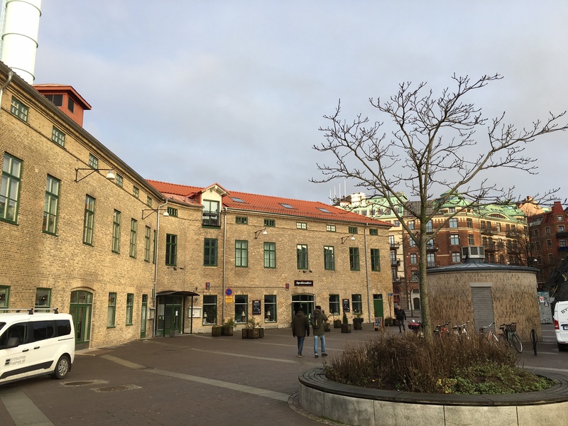 Lediga platser i charmigt vindskontor