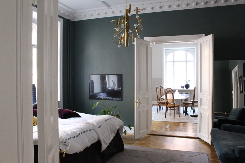 Hyr The Apartment