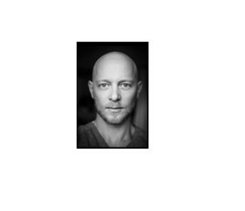 Pieter ten Hoopen besöker Hellidens folkhögskola.