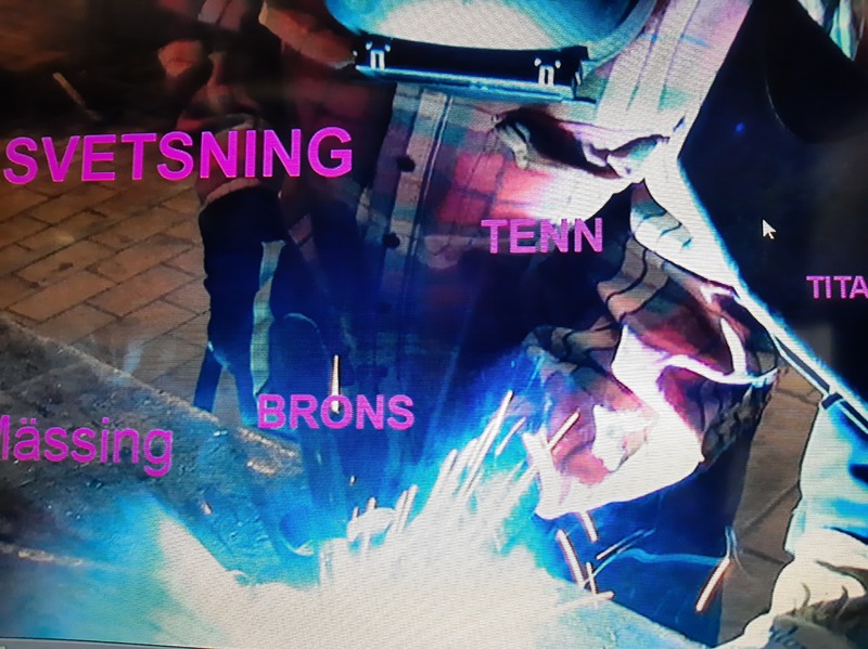 Hej Är du konstnär  och intresserad av lära dej metall konstruktion svetsning  gärna hör av dej till  www.gmdart.net