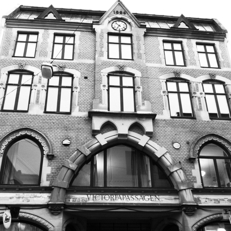 Kontorsplats uthyres.
